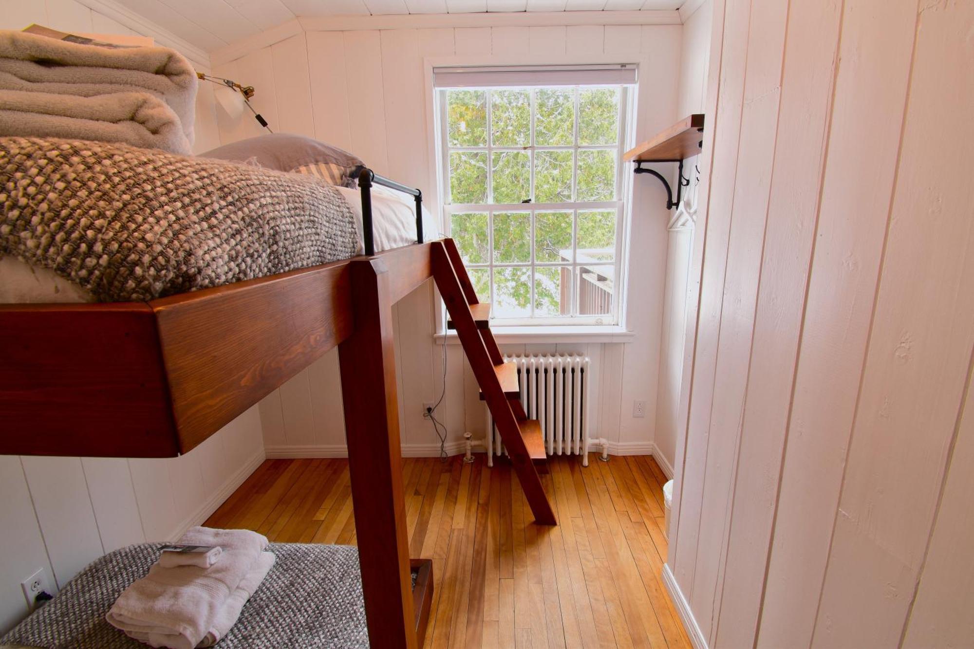 Le Partage Lodge: Destination Plein Air Et Sociale Val-Morin Экстерьер фото